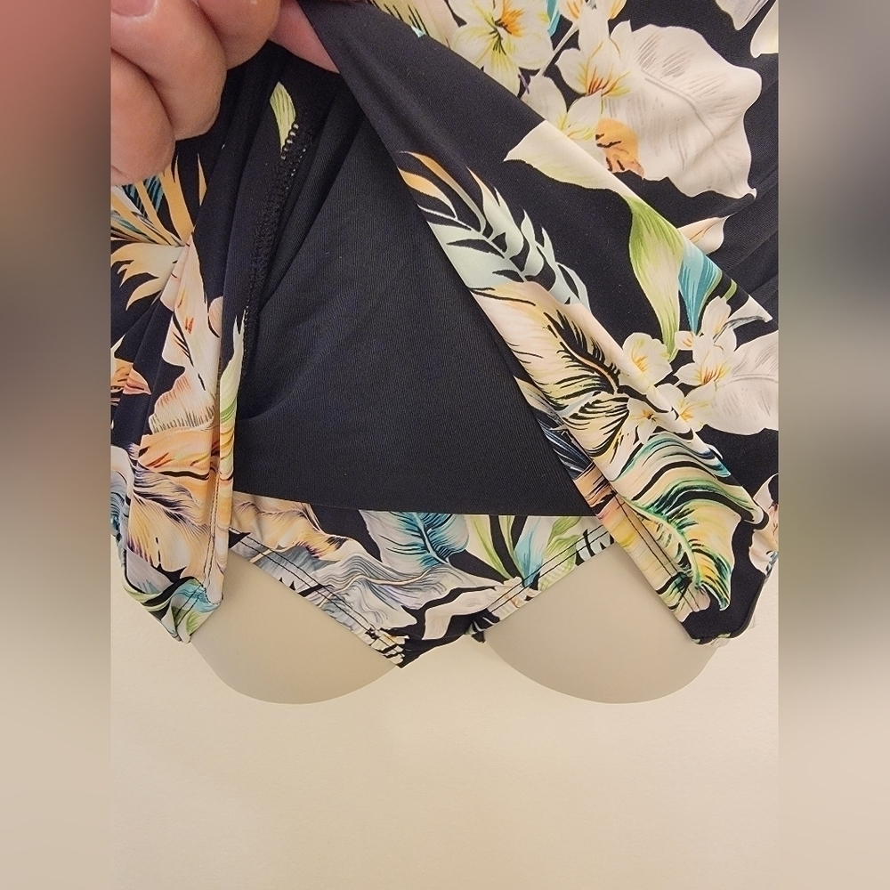 NWT Jantzen Ladies One Piece Swim Suit - Picture 3 of 9
